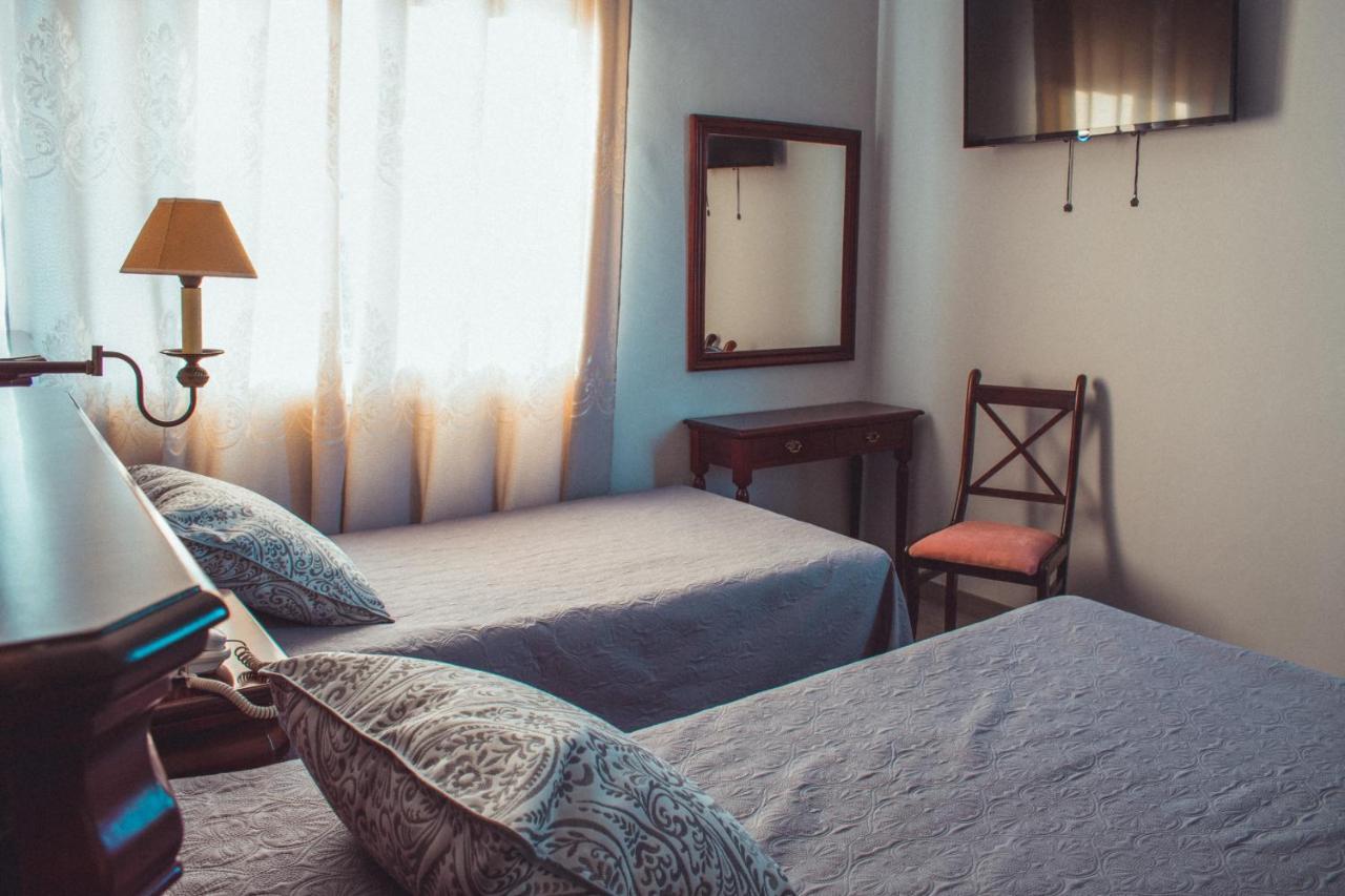 La Morona Hotel Moron de la Frontera Ngoại thất bức ảnh